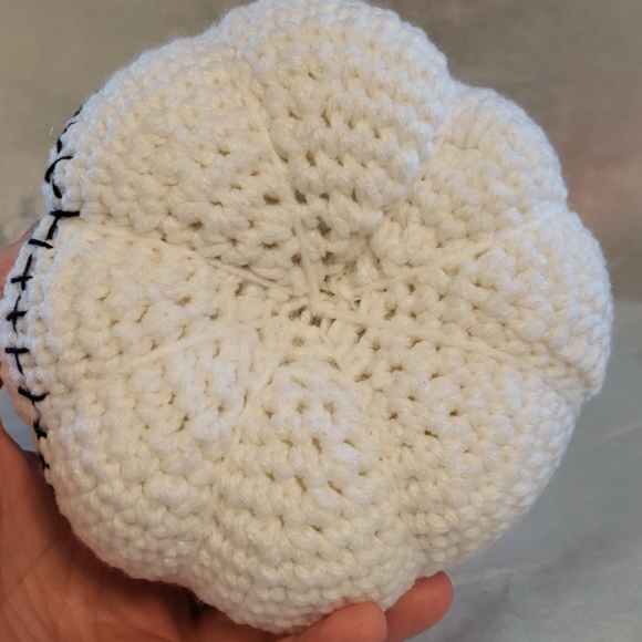 *NEW* 🧵Handmade Crocheted Santa Jack Pumpkin - Picture 4 of 5